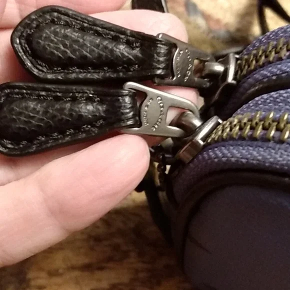 Coach Star Canyon Crossbody Bag - Picture 4 of 11